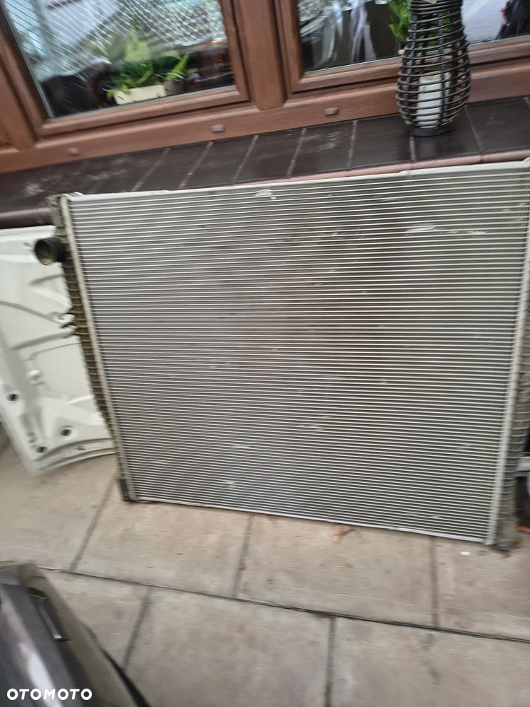 Chłodnica wody+ intercooler atrapa Volvo FH 500 - 4