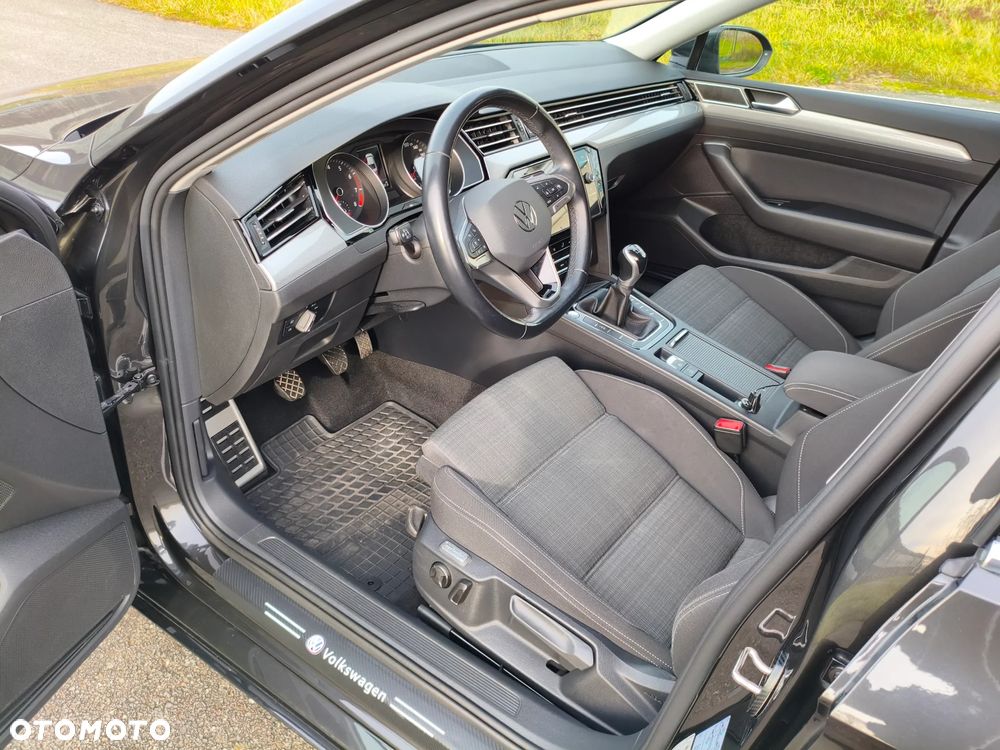 Volkswagen Passat 1.5 TSI EVO Business - 11