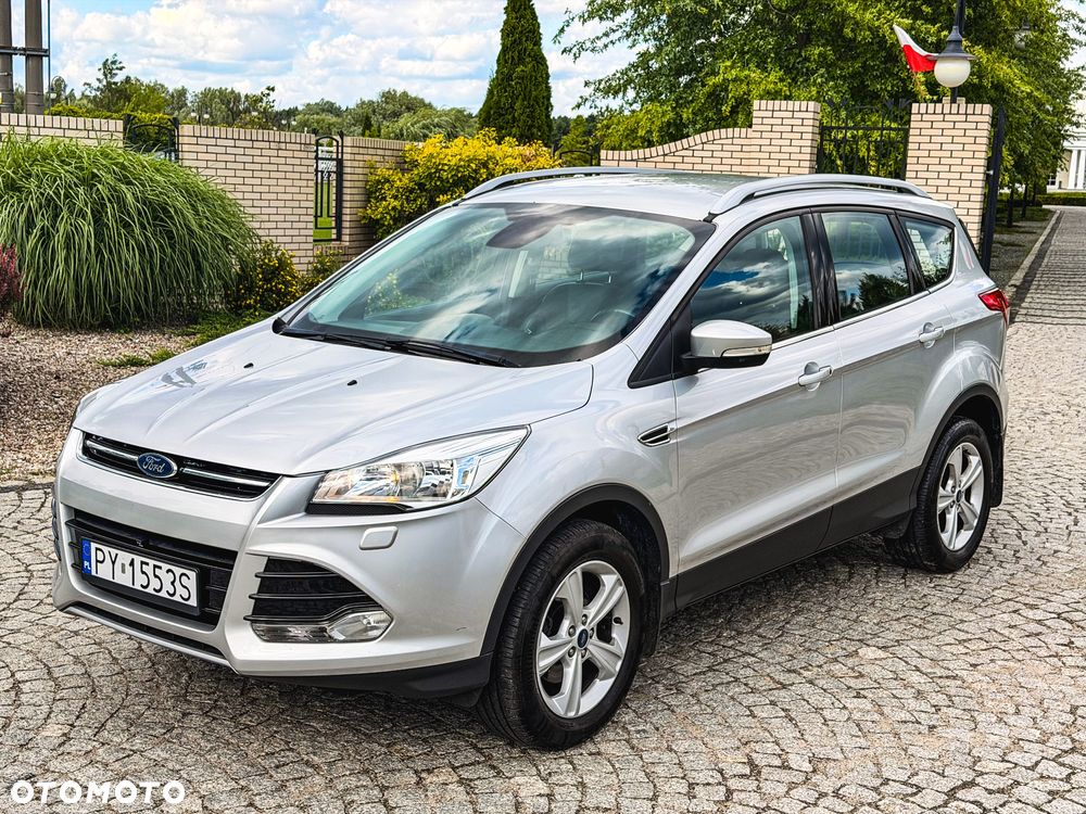 Ford Kuga 1.5 EcoBoost 2x4 Titanium - 2