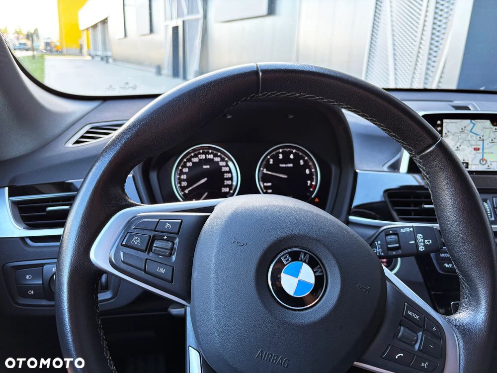 BMW X1 sDrive18i GPF xLine - 27