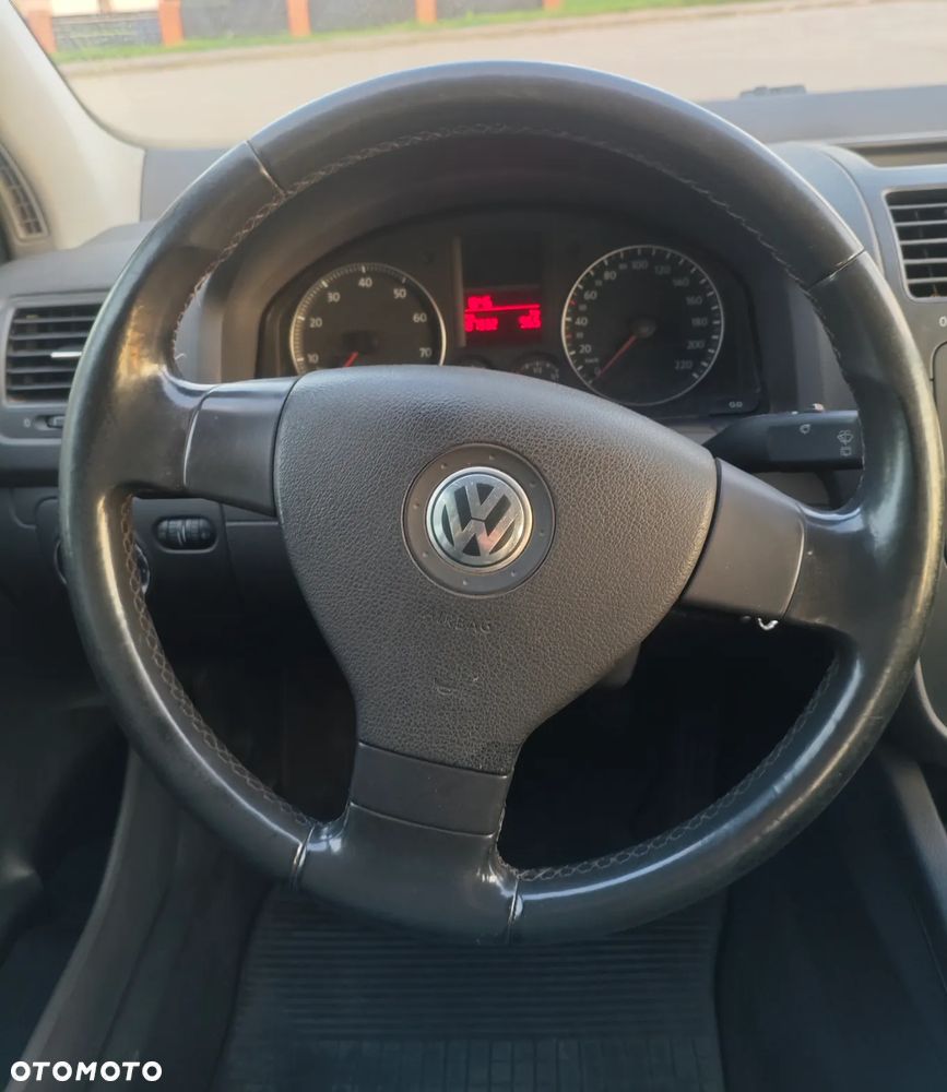 Volkswagen Golf V 1.4 FSI Trendline - 6