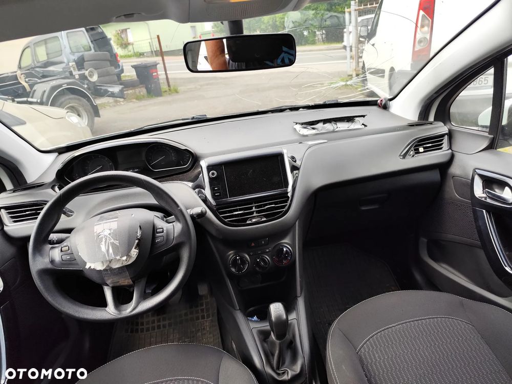 Peugeot 208 1.2 PureTech Style - 7