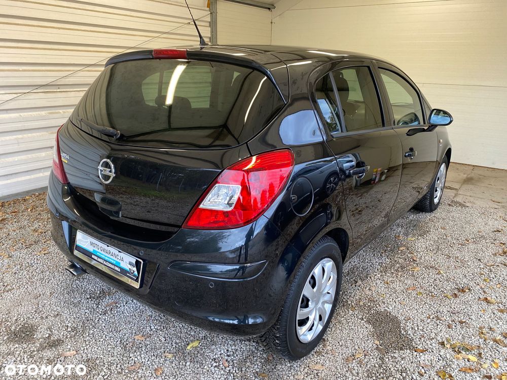 Opel Corsa 1.4 16V Energy - 32