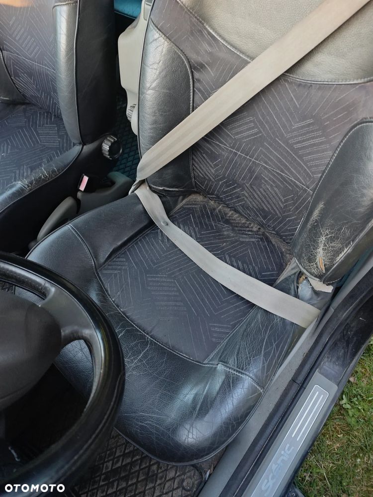 Renault Scenic 2.0 16V Expression - 4