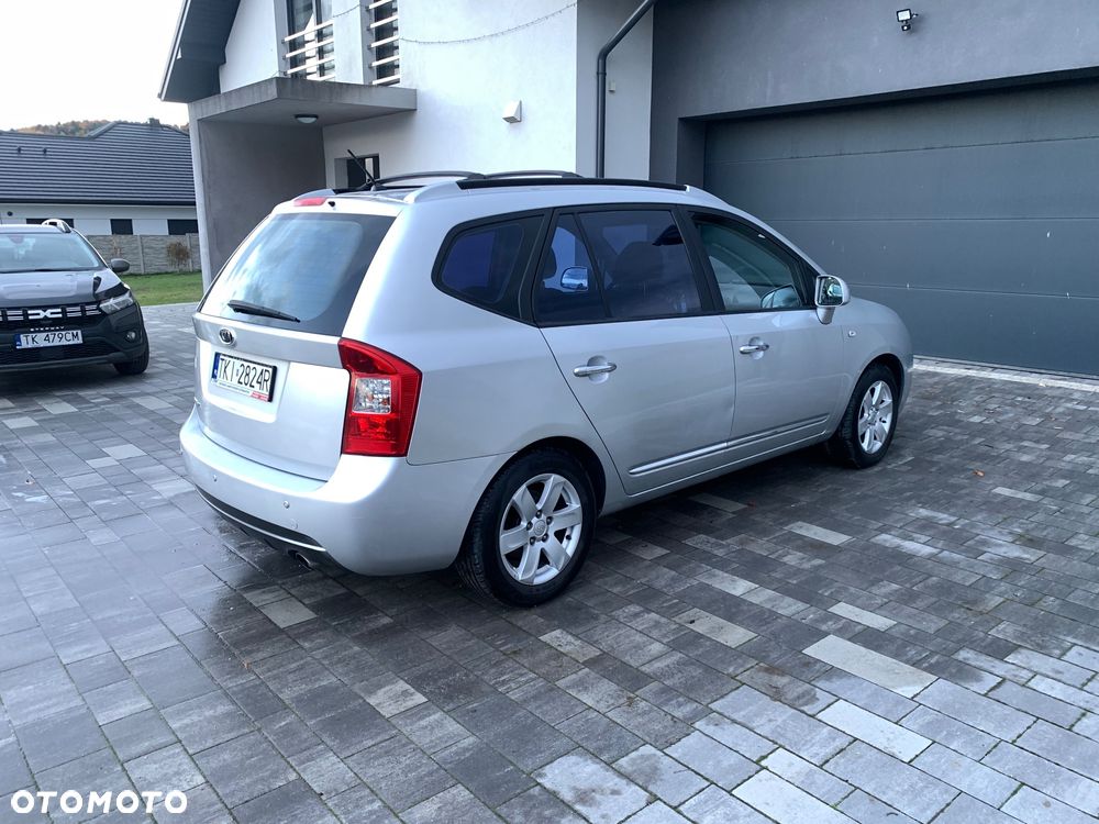 Kia Carens 2.0 CVVT Automatik EX - 3