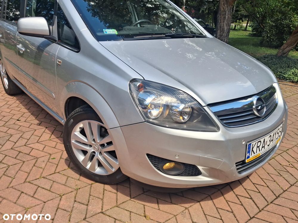 Opel Zafira 1.8 Sport - 2