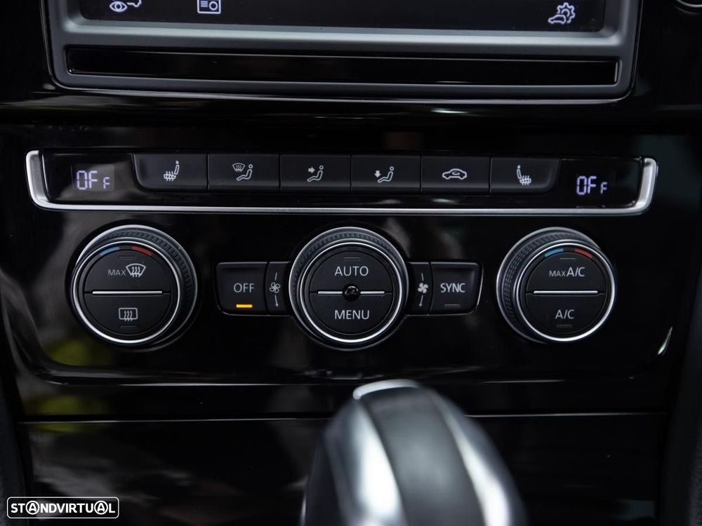 VW Golf 2.0 TSI R DSG - 22