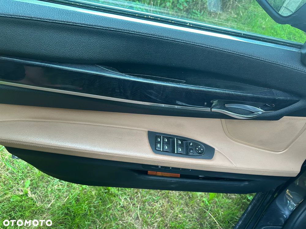 BMW Seria 7 740d - 20