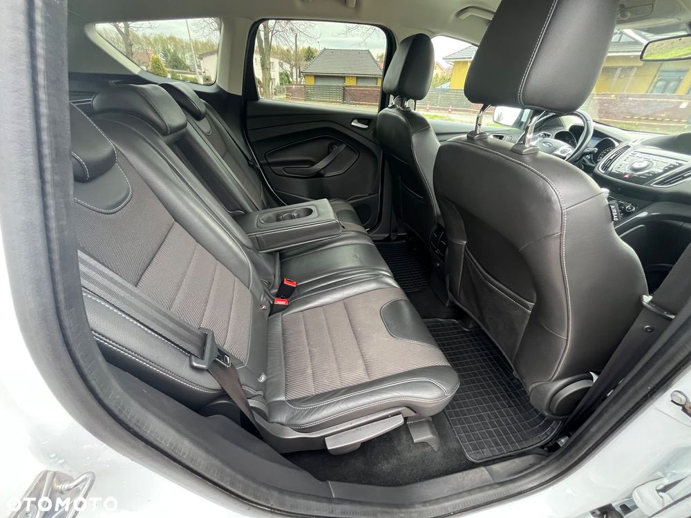 Ford Kuga 2.0 TDCi 4x4 Titanium - 16