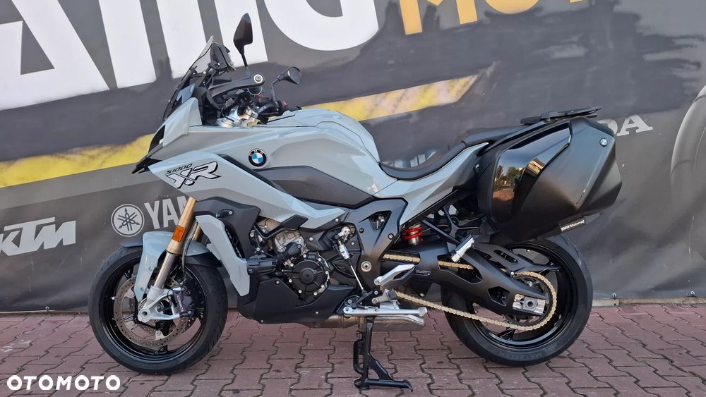 BMW XR - 2