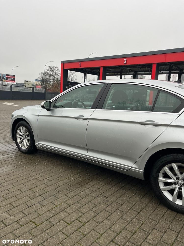 Volkswagen Passat 1.4 TSI BMT ACT Comfortline - 5