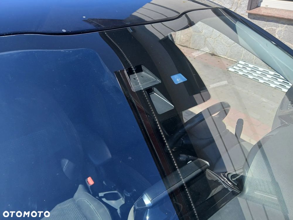 Peugeot 208 BlueHDi 100 Allure Pack - 21