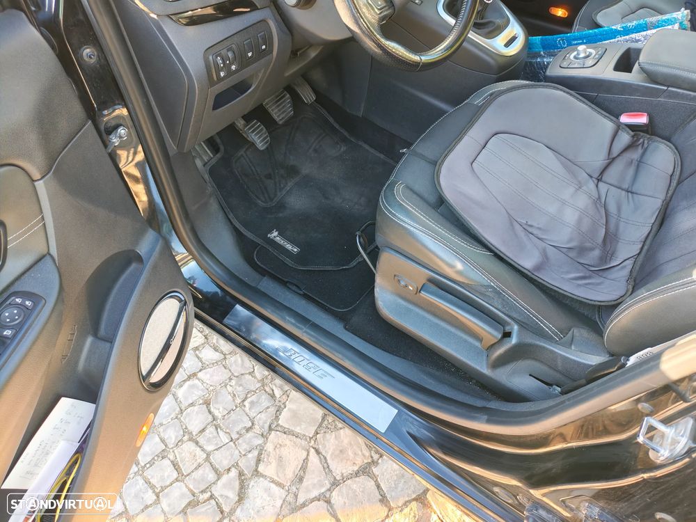 Renault Grand Scénic - 2