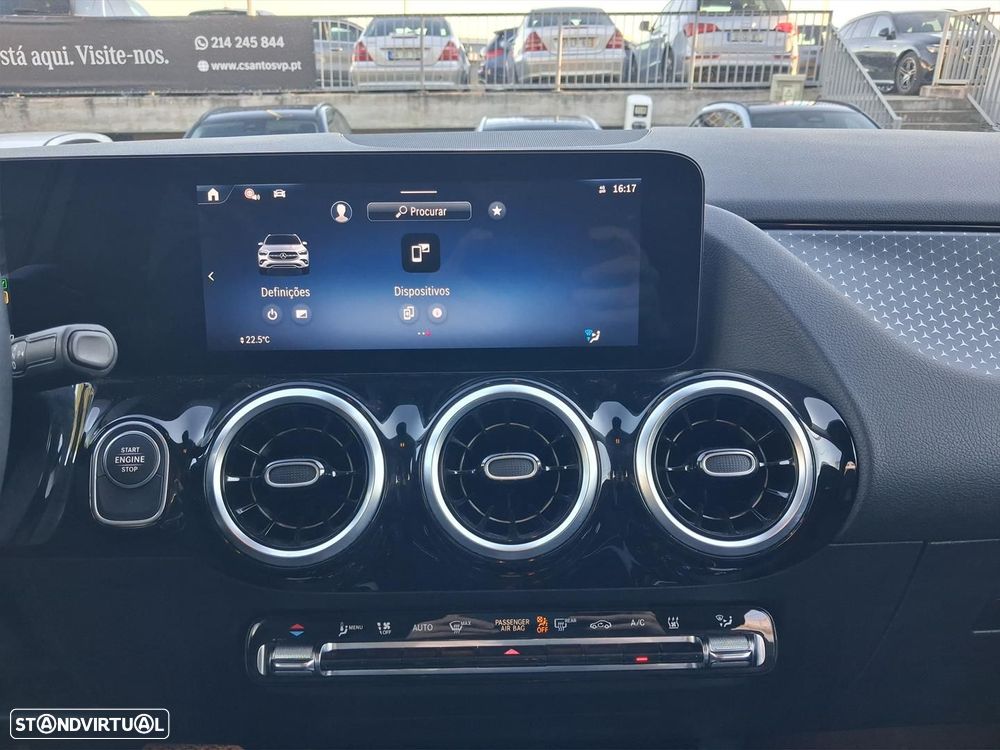 Mercedes-Benz GLA 250 e Progressive - 18