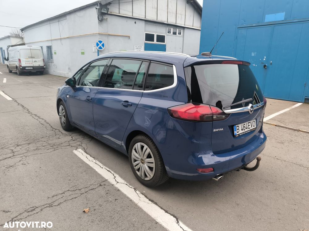 Opel Zafira - 3