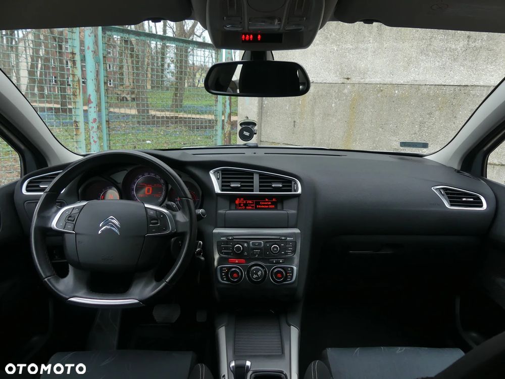 Citroën C4 e-HDi 115 ETG6 Tendance - 4