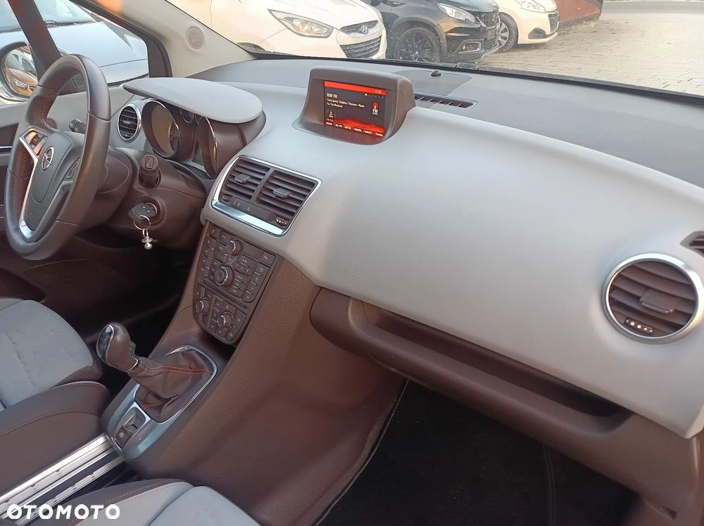 Opel Meriva - 11