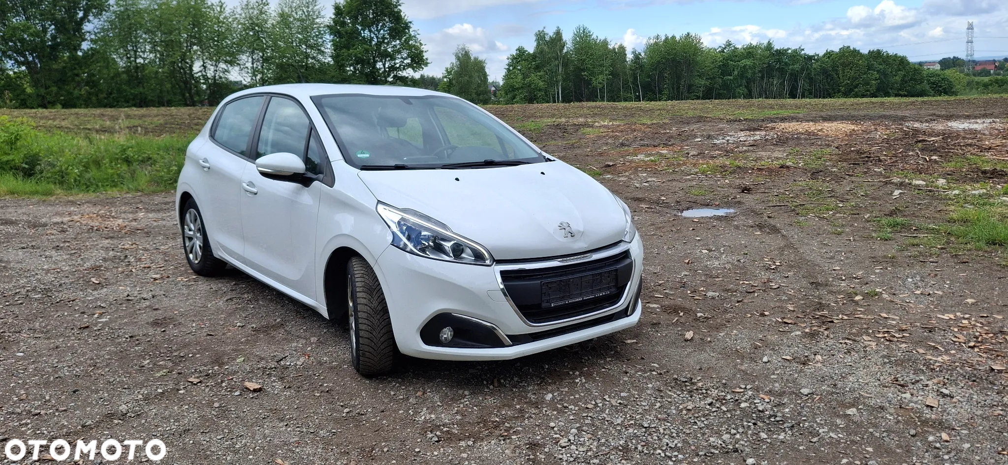 Peugeot 208 1.2 PureTech GPF Allure S&S - 2