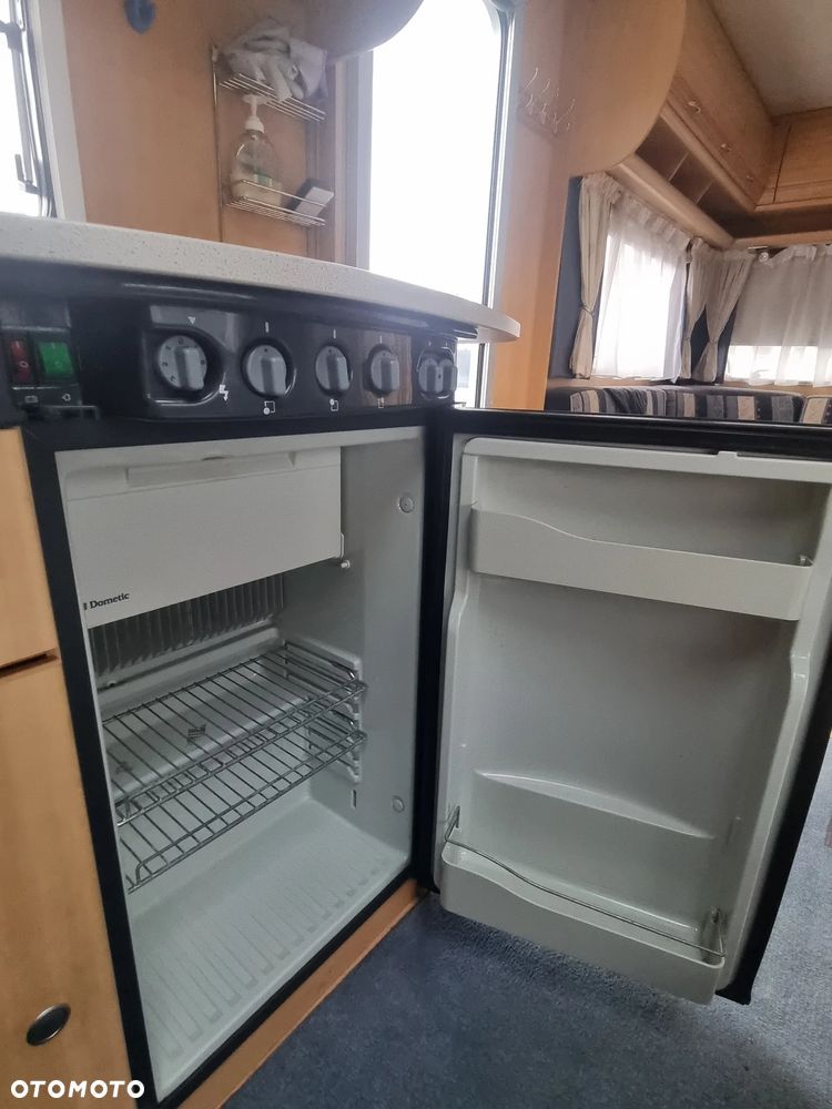 Dethleffs Camper C720 - 35