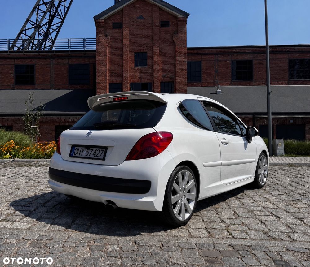Peugeot 207 1.6 HDi 16V Sporty - 30