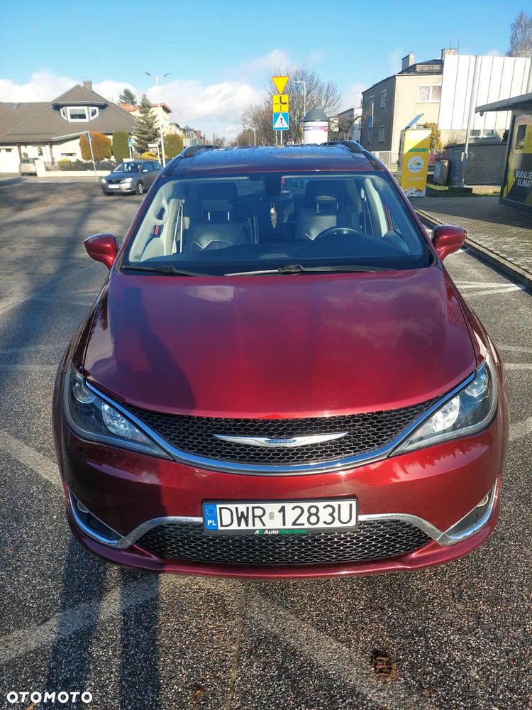 Chrysler Pacifica - 9