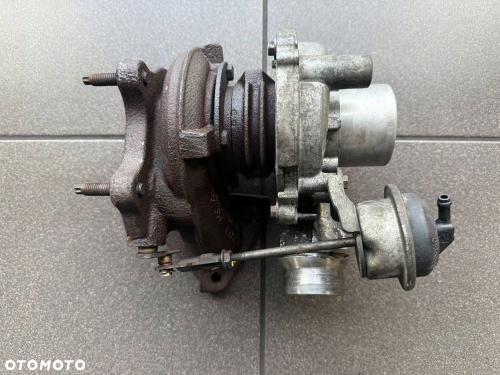 TURBOSPRĘŻARKA 2.5 DCI RENAULT NISSAN OPEL H8200483650 - 2