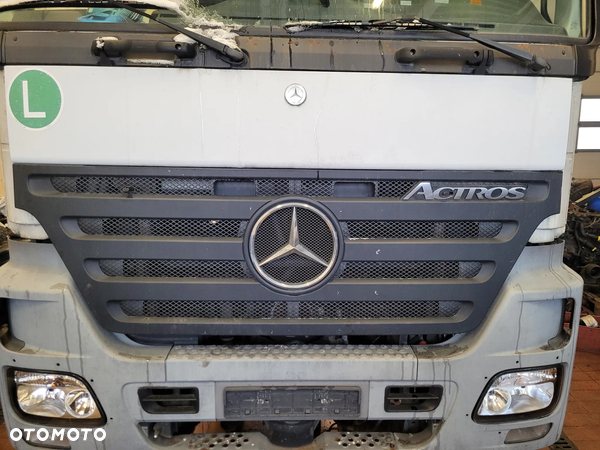 Atrapa Maska Mercedes Actros Mp2 Mp3 A9437500009