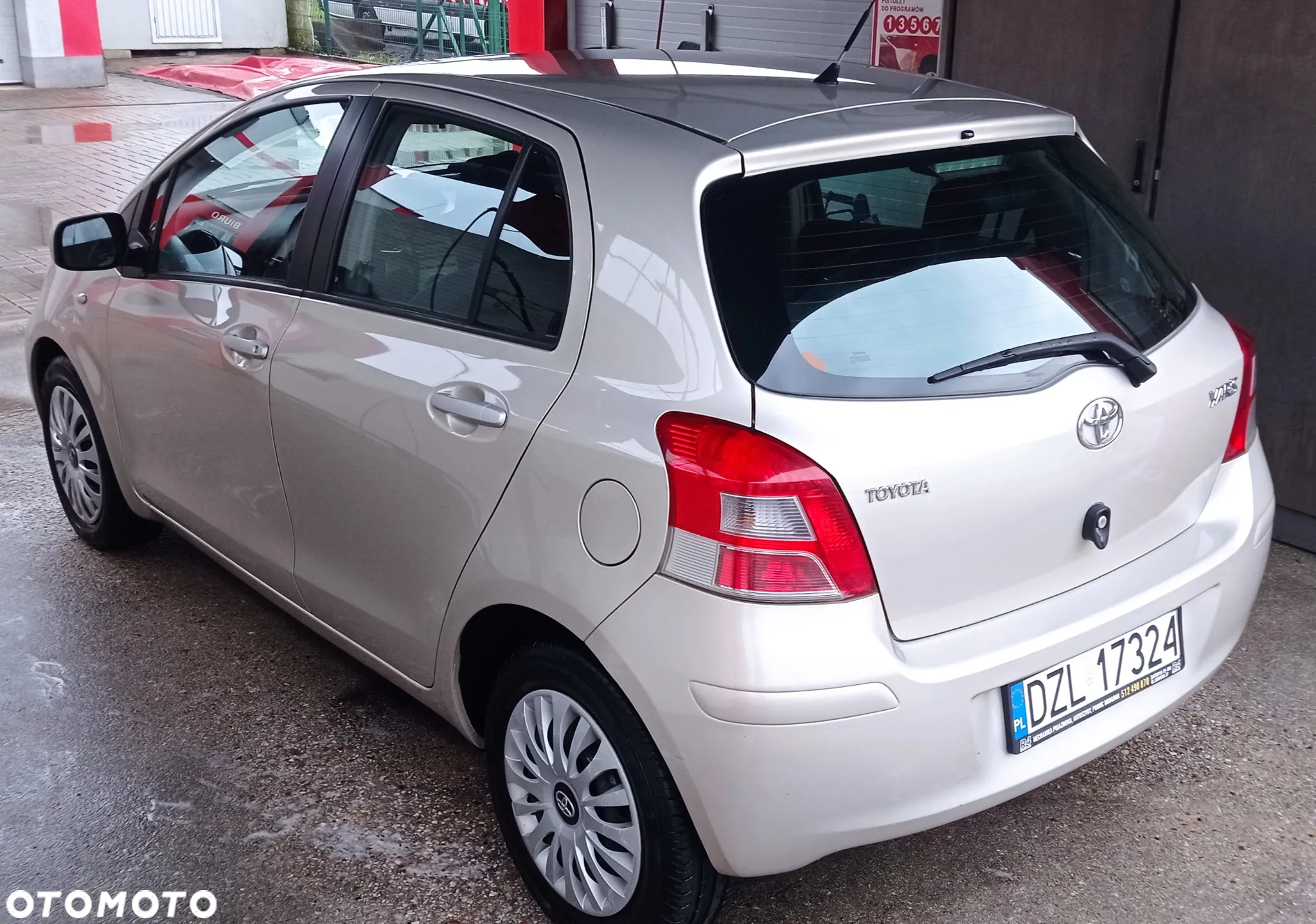 Toyota Yaris - 8