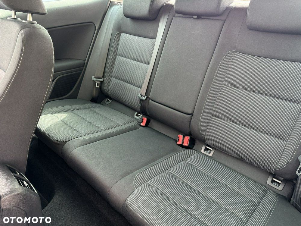 Volkswagen Golf 1.6 Trendline - 17