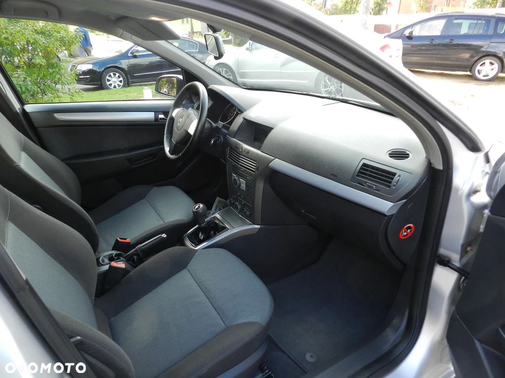 Opel Astra - 19