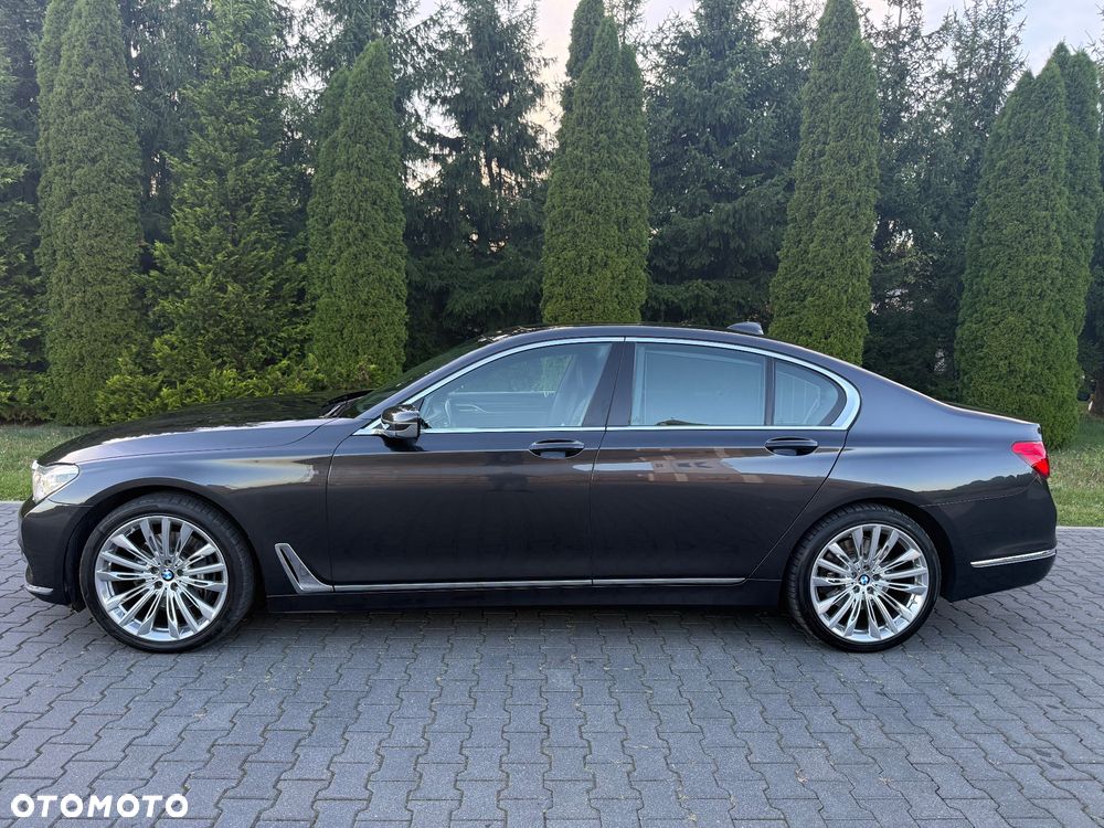 BMW Seria 7 730d xDrive - 27