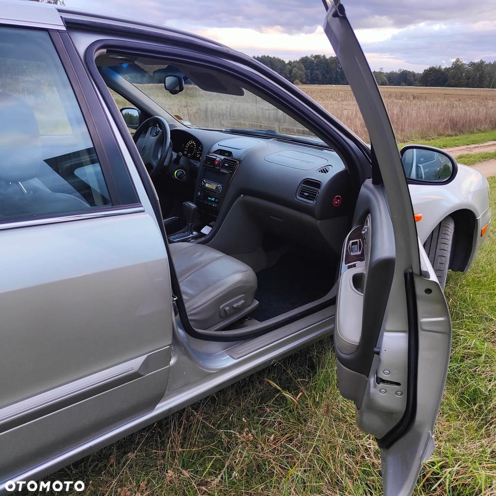 Nissan Maxima QX 3.0 - 17