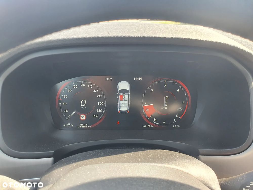 Volvo V90 D4 AWD Geartronic Inscription - 17
