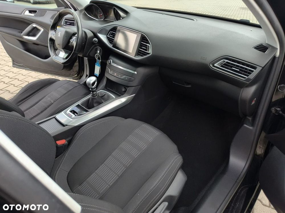 Peugeot 308 - 15