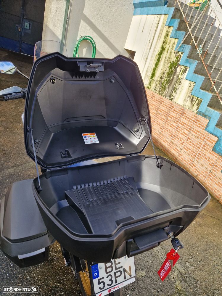 Honda Transalp XL 750 - 28