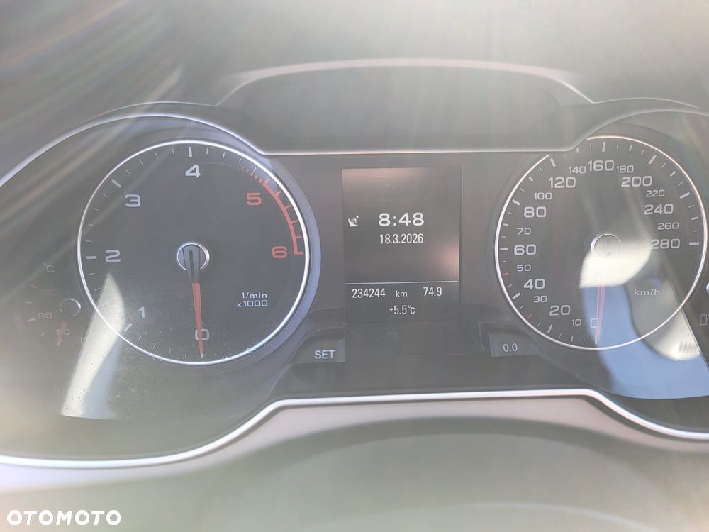 Audi A4 Avant 2.0 TDI S tronic - 12