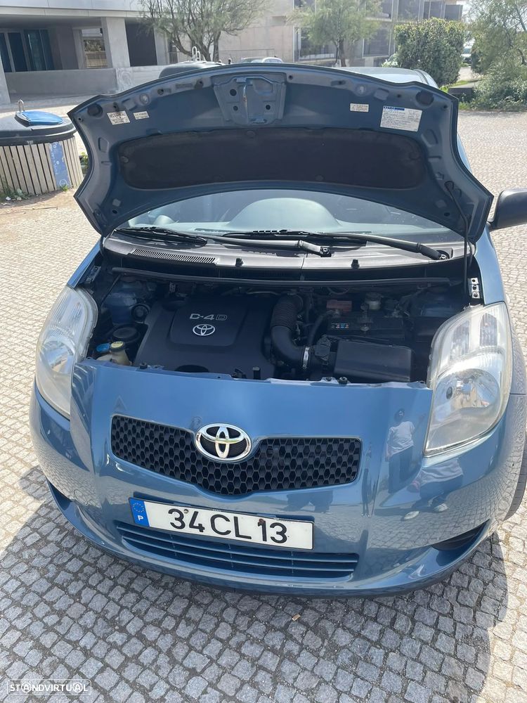 Toyota Yaris 1.4 D-4D AC+VSC - 4