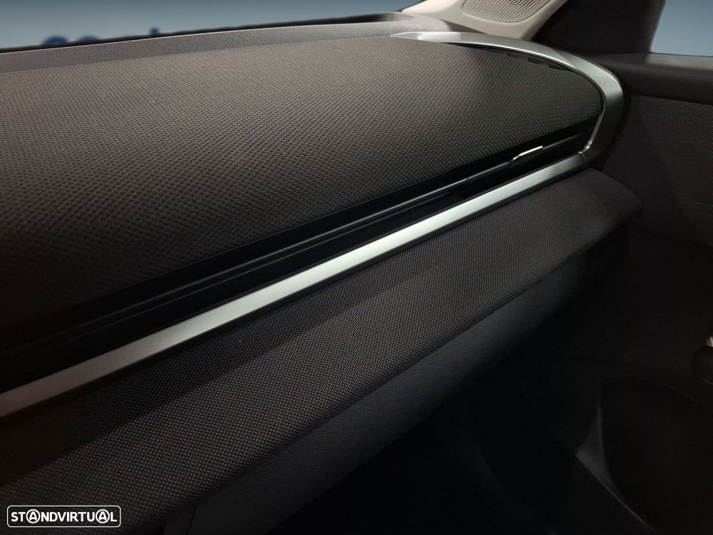 VW T-Roc 1.5 eTSI Trend DSG - 25