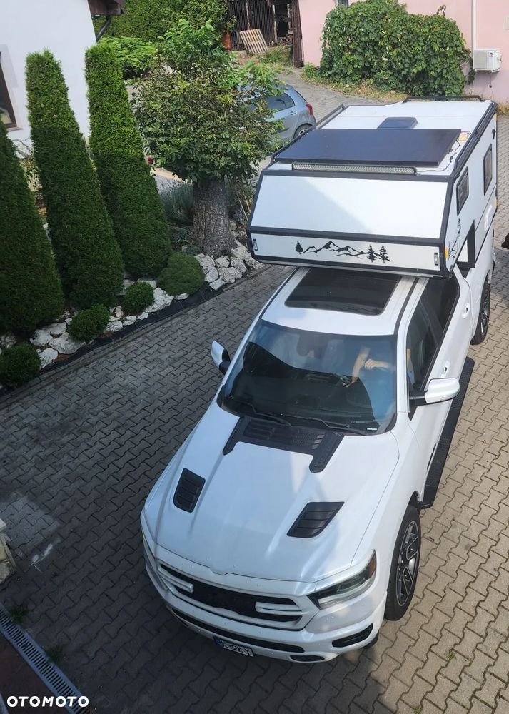 Dodge RAM 5.7 4x4 - 14