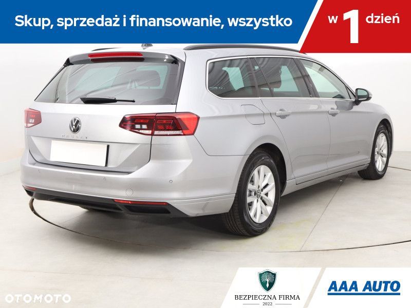 Volkswagen Passat Variant - 7
