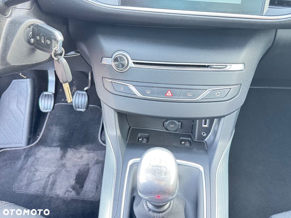 Peugeot 308 BlueHDi 150 Stop & Start Business-Line - 38