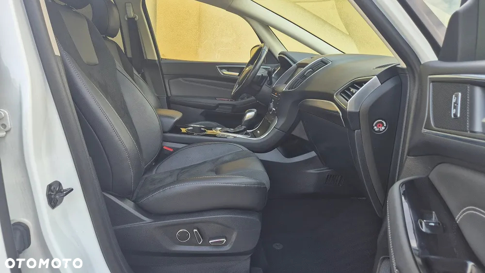 Ford S-Max 2.0 TDCi Titanium PowerShift - 7