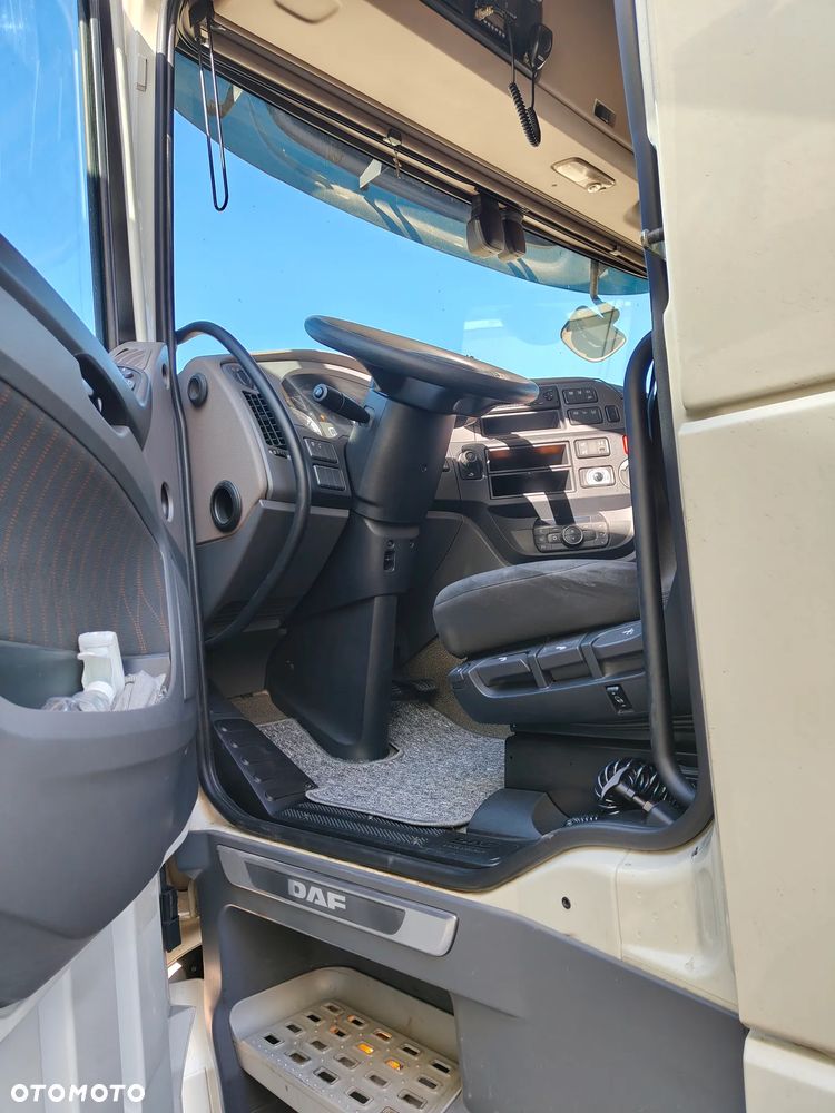 DAF XF - 9