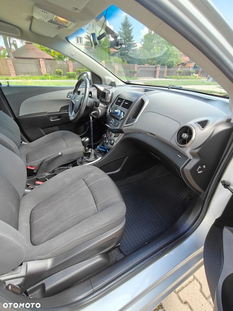 Chevrolet Aveo 1.6 LTZ - 5