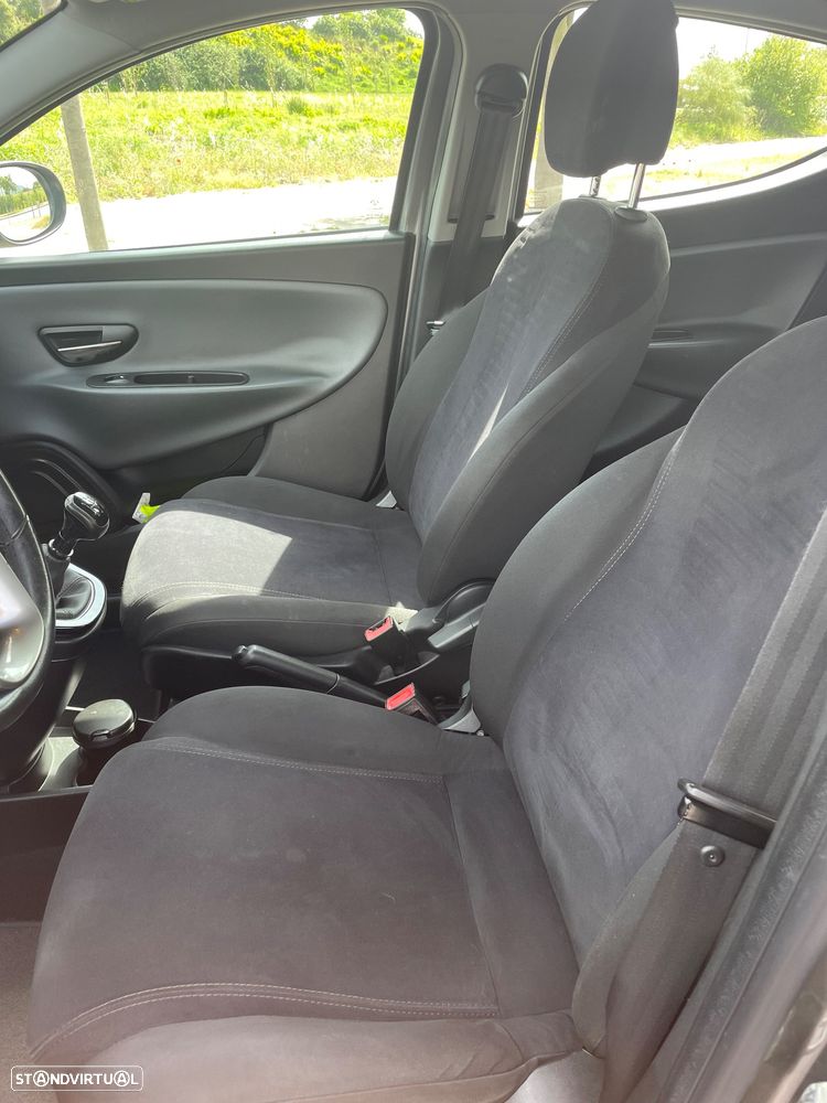 Lancia Ypsilon 1.3 M-jet S&S Gold - 8