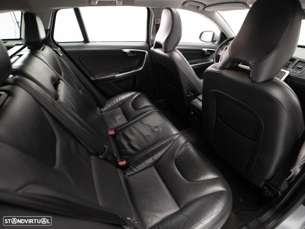 Volvo V60 - 11