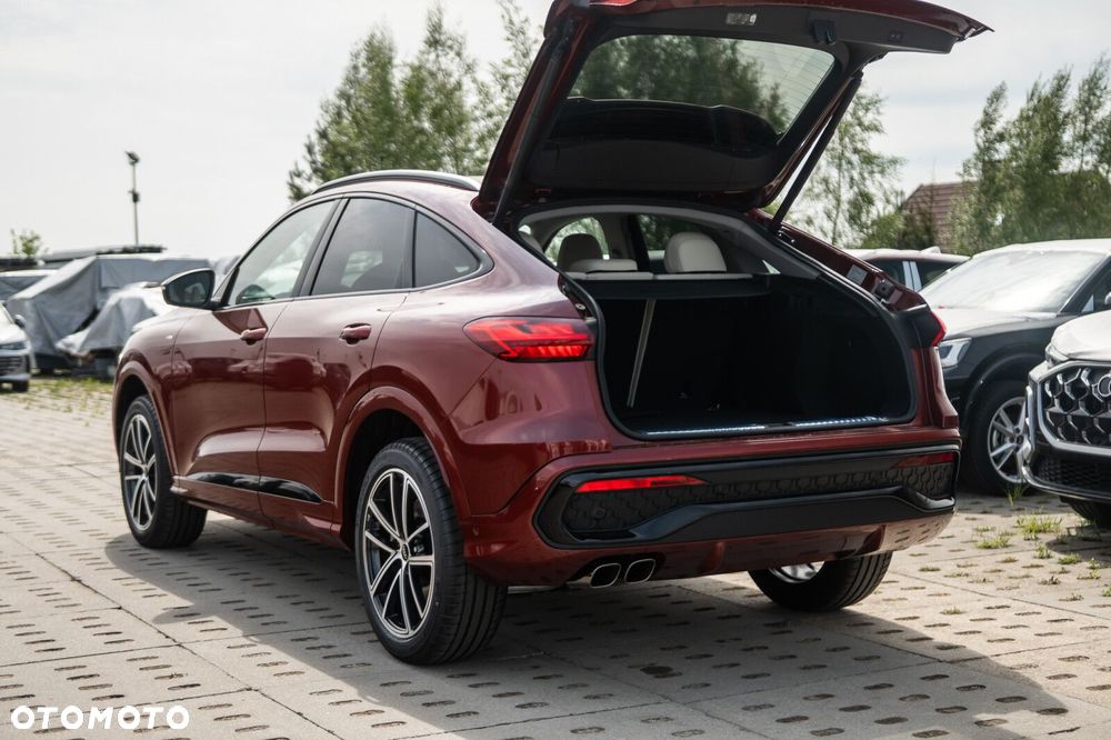 Audi Q5 Sportback - 9