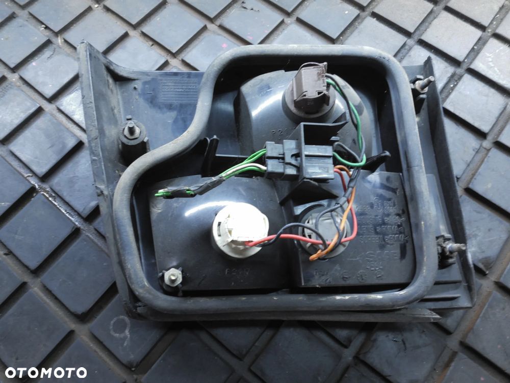 LAMPA LEWA TYŁ TYLNA SAAB 9-5 95 1 I KOMBI - 3