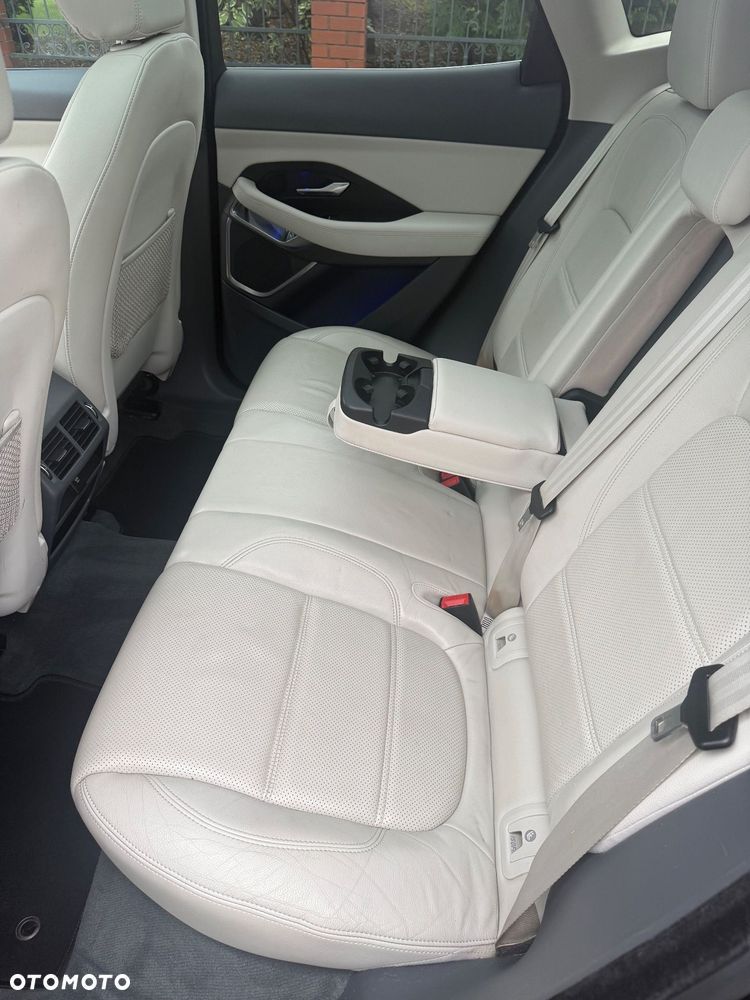 Jaguar E-Pace 2.0 P250 mHEV AWD S - 17