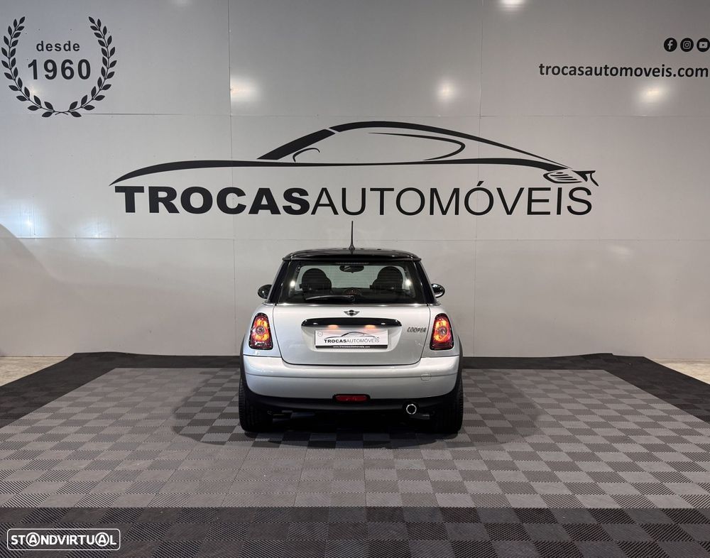 MINI 3 Portas Cooper D - 4